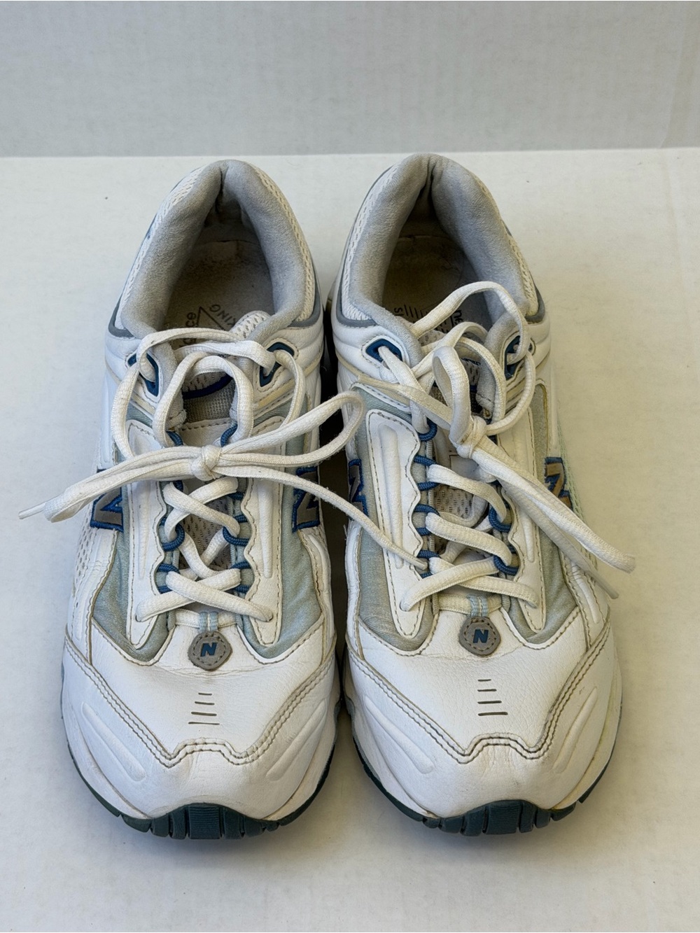 Vintage early Y2K USA made New Balance 842 Women's Dad Shoes White Blue Size 9
